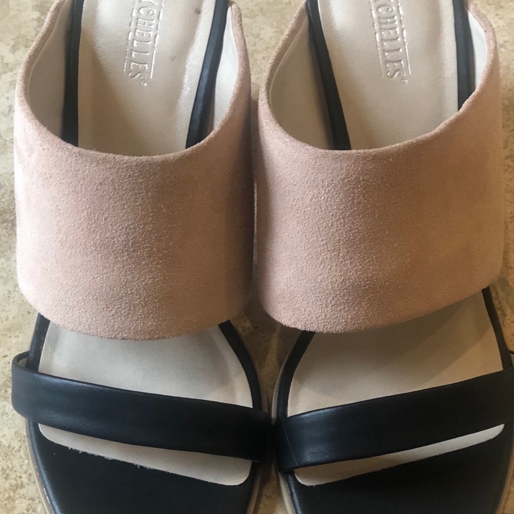 Sandals - Picture 2 of 3